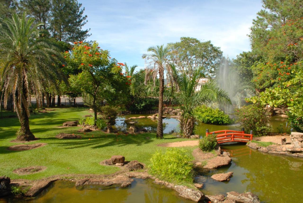 Lacqua Diroma Hotel Com Parque Aquatico 24 Horas Caldas Novas Exterior foto