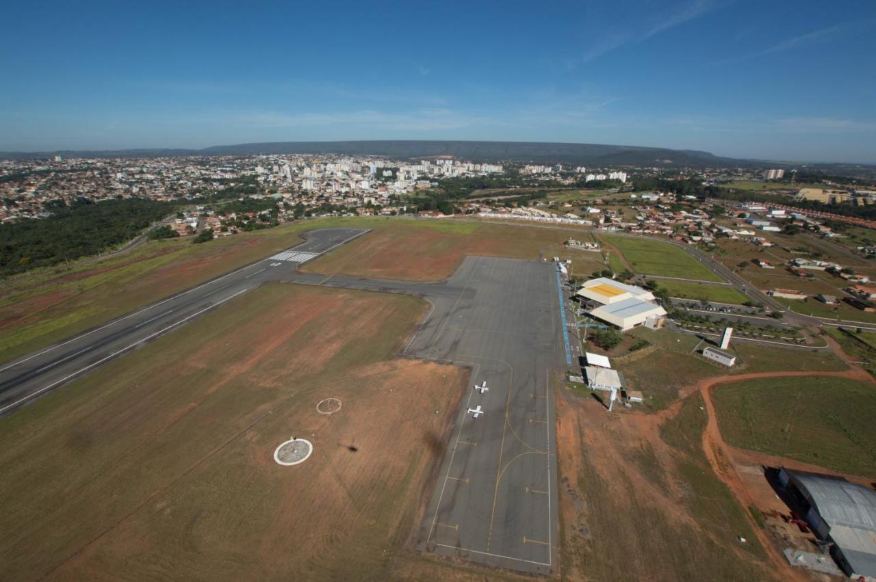 Lacqua Diroma Hotel Com Parque Aquatico 24 Horas Caldas Novas Exterior foto