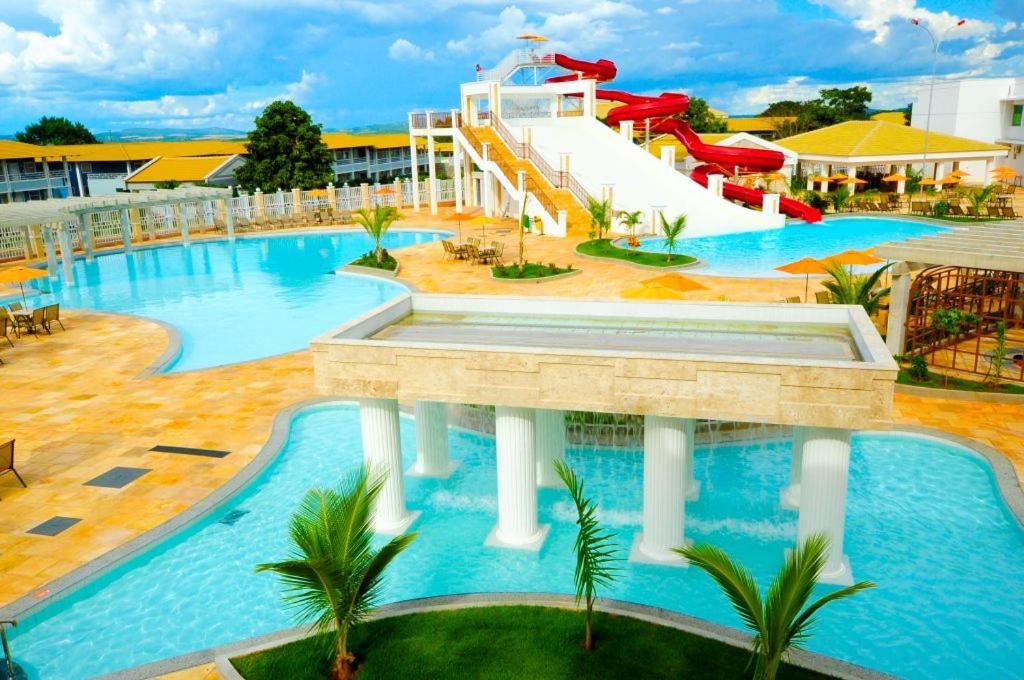 Lacqua Diroma Hotel Com Parque Aquatico 24 Horas Caldas Novas Exterior foto